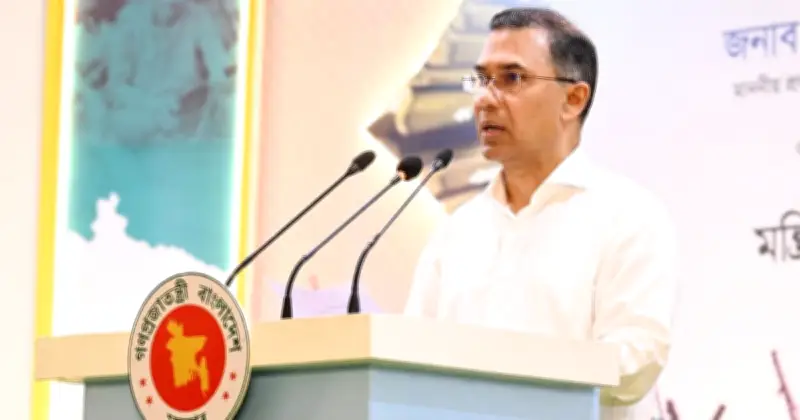 জ্বালানি তেলের দাম বাড়ানো হয়নি: প্রধানমন্ত্রী তারেক রহমানের আশ্বাস