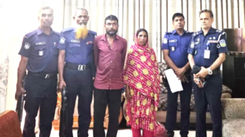 চুয়াডাঙ্গায় ছুরিকাঘাতে হত্যা, বজ্রপাতে স্কুলছাত্রসহ দুইজন নিহত, সংসদে সাউন্ড সিস্টেম বিভ্রাট