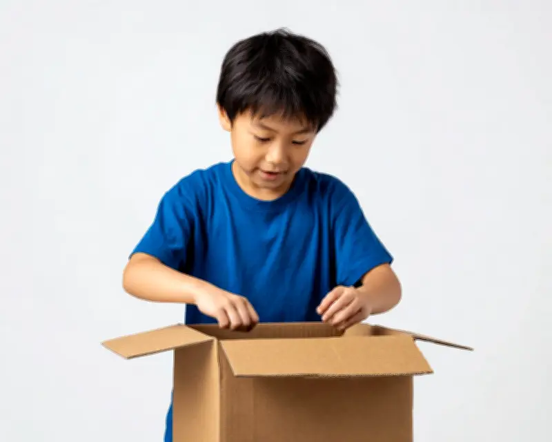 আনবক্সিং ভিডিওর জনপ্রিয়তা: কেন আমরা বক্স খোলার মুহূর্ত দেখতে ভালোবাসি?