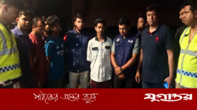 সিলেটের জাফলংয়ে কূপ থেকে দেশীয় পিস্তল উদ্ধার, তিন যুবক আটক