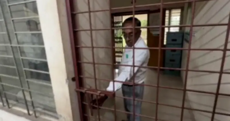 ব্রাহ্মণবাড়িয়ার নবীনগরে ভূমি অফিসে সাংবাদিকদের লাঞ্ছনা ও অবরুদ্ধ করার ঘটনা