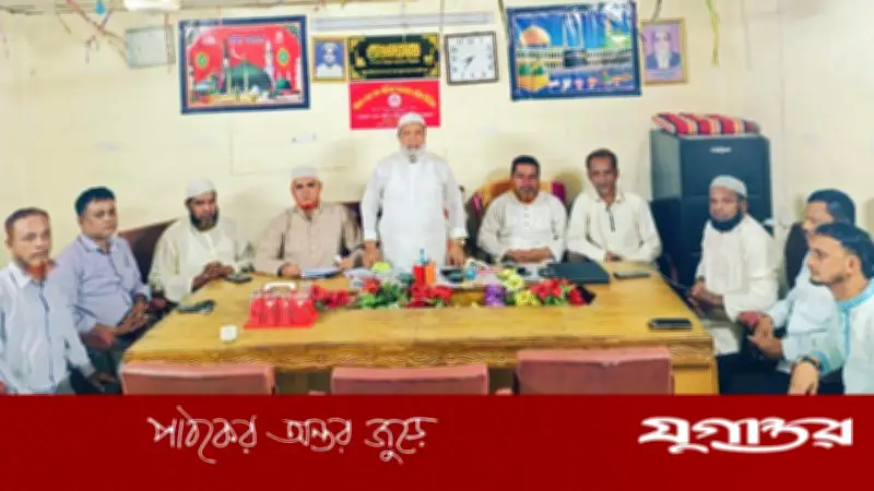 ট্রাক শ্রমিক ইউনিয়ন সভাপতির উপর হামলার প্রতিবাদে হাটহাজারিতে কঠোর হুশিয়ারি