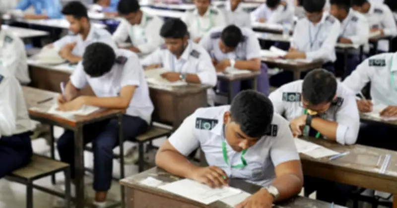 শিক্ষা মন্ত্রণালয়ের স্পষ্ট বক্তব্য: এসএসসি পরীক্ষার রুটিন প্রকাশ হবে, হলরুমে বিষয় জানার গুজব ভিত্তিহীন