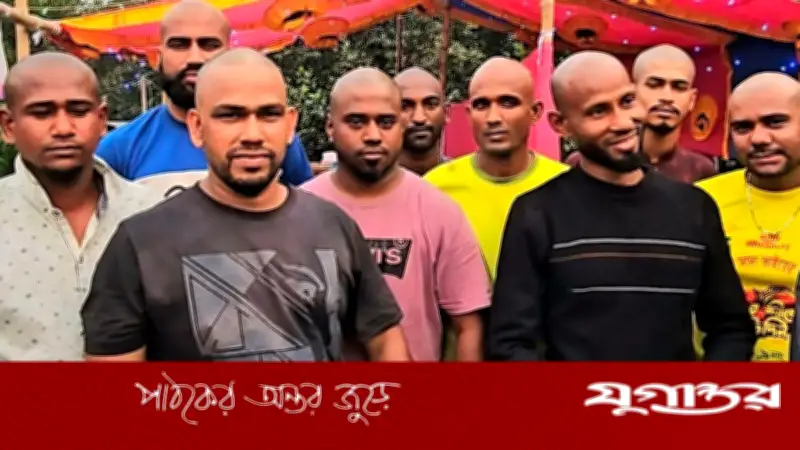 বন্ধুত্বের টানে একসঙ্গে ন্যাড়া হলেন ১০ যুবক, কুমিল্লায় হৃদয়ছোঁয়া ঘটনা