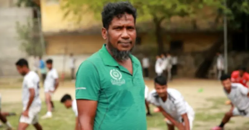 মোহামেডান ফুটবল কোচ আলফাজ আহমেদকে দায়িত্ব থেকে সরানোর পেছনে কর্তৃপক্ষের তদন্ত ও কথোপকথন