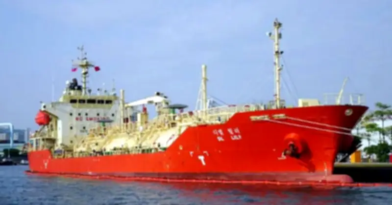 চট্টগ্রাম বন্দরে আসছে ১ লাখ ৪১ হাজার টন ডিজেল, চলমান সংঘাতের পর বৃহত্তম চালান