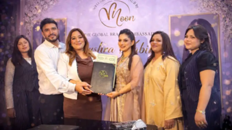 ওয়েলনেস বাই মুনের তৃতীয় শাখা বনানীতে, ব্র্যান্ড অ্যাম্বাসেডর হিসেবে বুশরা কবির