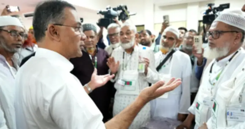 ২০২৬ সালের হজ যাত্রা শুরু: প্রধানমন্ত্রী তারেক রহমান উদ্বোধন করলেন প্রথম ফ্লাইট