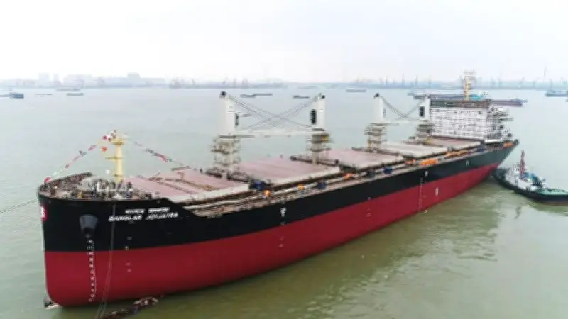 বাংলাদেশে সংঘর্ষ ও আন্তর্জাতিক উত্তেজনা: হরমুজ প্রণালি হুঁশিয়ারি থেকে স্থানীয় সংঘাত