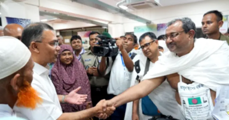 প্রধানমন্ত্রী তারেক রহমান হজ ফ্লাইট উদ্বোধন করলেন, ৭৮,৫০০ তীর্থযাত্রীর যাত্রা শুরু