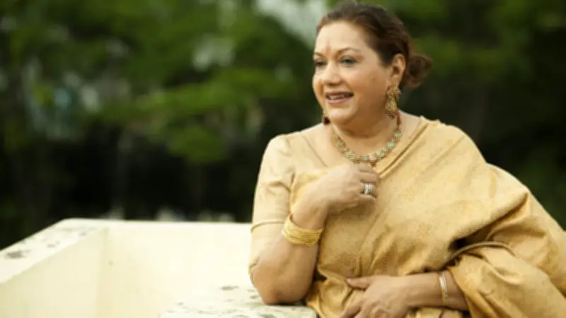 সারাহ বেগম কবরী: বাংলা চলচ্চিত্রের 'মিষ্টি মেয়ে'র অনন্য জীবন ও শিল্পযাত্রা