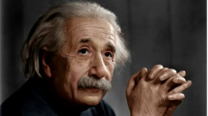 আলবার্ট আইনস্টাইন: একজন মাথামোটা শিশু থেকে বিশ্বের সর্বশ্রেষ্ঠ বিজ্ঞানী