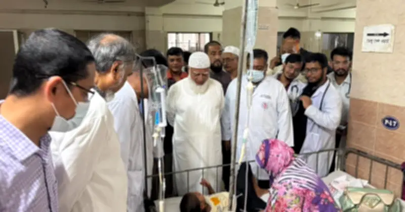 বিরোধীদলীয় নেতা ডা. শফিকুর রহমান হাম-আক্রান্ত শিশুদের দেখতে শিশু হাসপাতাল পরিদর্শন করেছেন