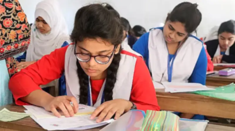 ২০২৬ সালের এসএসসি পরীক্ষা শুরু ২১ এপ্রিল, ডিএমপি জারি করেছে বিশেষ ট্রাফিক নির্দেশনা