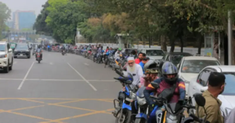 বাংলাদেশের জ্বালানি সংকট: আমদানিনির্ভরতা বাড়ছে, দীর্ঘমেয়াদি সমাধান চাই