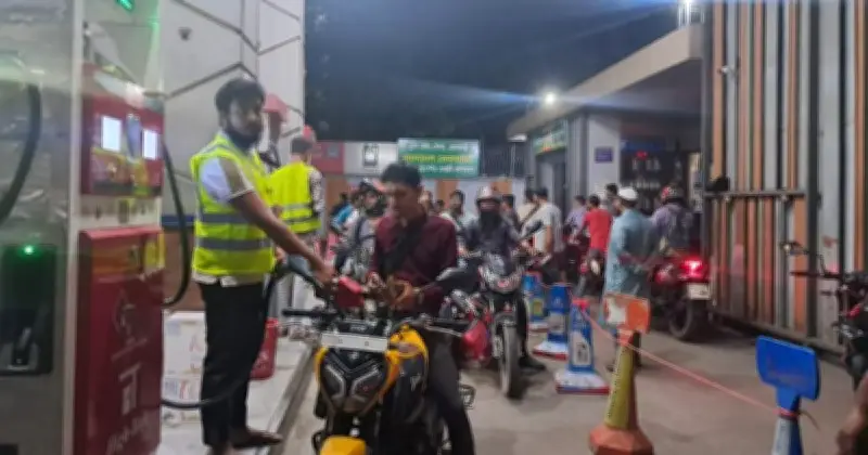 রাজধানীতে তেলের জন্য ১১ ঘণ্টার লাইন: পাঠাও চালক ইকবালের ঈদ যাত্রার মতো অভিজ্ঞতা