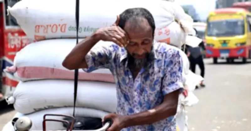 ঢাকায় গরমের দাপট অব্যাহত, আবহাওয়া অধিদপ্তরের পূর্বাভাসে শুষ্ক অবস্থার আভাস