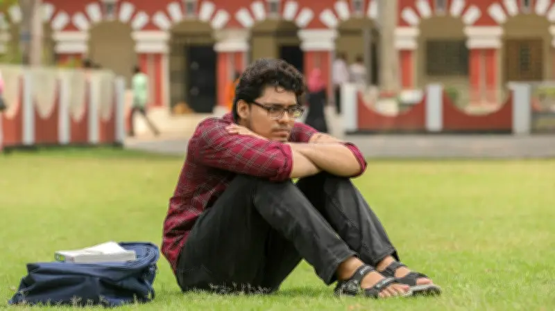 ভালো রেজাল্টের পরও হতাশা: জাতীয় বিশ্ববিদ্যালয়ের শিক্ষার্থীদের সংকট