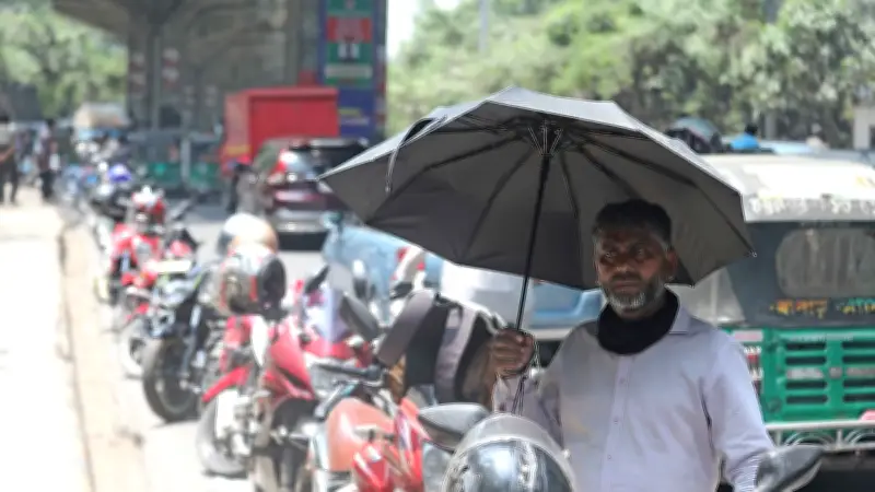 জ্বালানি তেলের দাম বৃদ্ধিতে চট্টগ্রামে মোটরসাইকেল চালকদের দুর্ভোগ