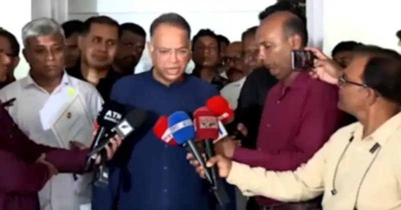 জ্বালানি মূল্য বৃদ্ধির কারণ ব্যাখ্যা করলেন মন্ত্রী, প্রধানমন্ত্রীকে ব্রিফিং