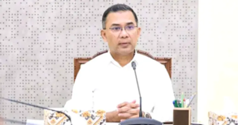 বন্যা মোকাবিলায় প্রস্তুতি নিয়ে প্রধানমন্ত্রীর সভা, জেলা দুটিতে খাল খনন উদ্বোধন করবেন