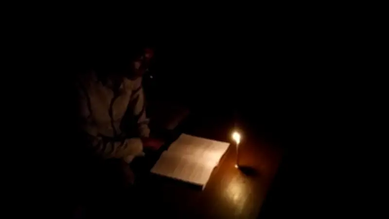 বিদ্যুৎ সংকটে জনজীবন বিপর্যস্ত, প্রধানমন্ত্রীর যশোর-সিলেট সফর ও পুলিশের বদলি