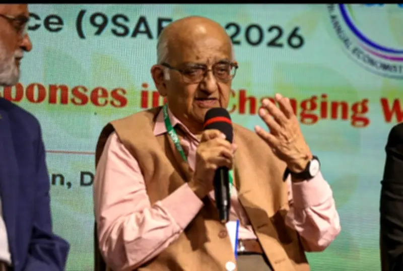 রেহমান সোবহানের মন্তব্য: ঋণখেলাপিরা রাজনৈতিক ব্যবস্থার অংশ, সংস্কার বাস্তবায়নে বাধা