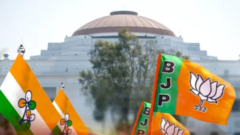 পশ্চিমবঙ্গ নির্বাচনে বিজেপির কৌশল পরিবর্তন, তবু তৃণমূলই এগিয়ে