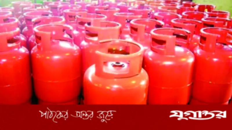 সারাদেশে অতিরিক্ত মূল্যে গ্যাস সিলিন্ডার বিক্রি: ব্যবসায়ীদের বিপদের মুখে