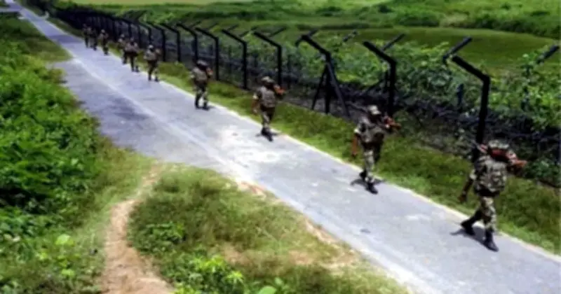 ঝিনাইদহের সীমান্তে তিন বাংলাদেশিকে আটক করেছে ভারতীয় বিএসএফ