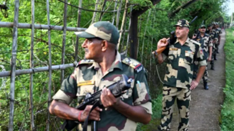 বিএসএফের আদেশ অমান্য, নারায়ণগঞ্জে অবৈধ গ্যাস সংযোগ বিচ্ছিন্ন, ভারতে বিস্ফোরণে নিহত ২০