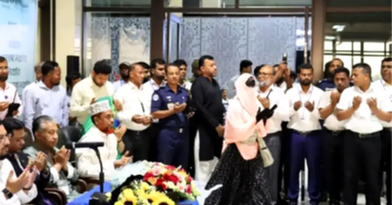 চট্টগ্রাম থেকে ২০২৬ সালের হজ্জ ফ্লাইটের উদ্বোধন, ৪১৪ যাত্রী নিয়ে প্রথম ফ্লাইট জেদ্দার উদ্দেশ্যে যাত্রা করে