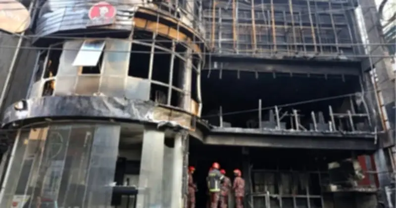 গ্রিন কোজি কটেজ অগ্নিকাণ্ড মামলায় চার্জশিট গ্রহণ, ১৩ জনের গ্রেপ্তারি পরোয়ানা