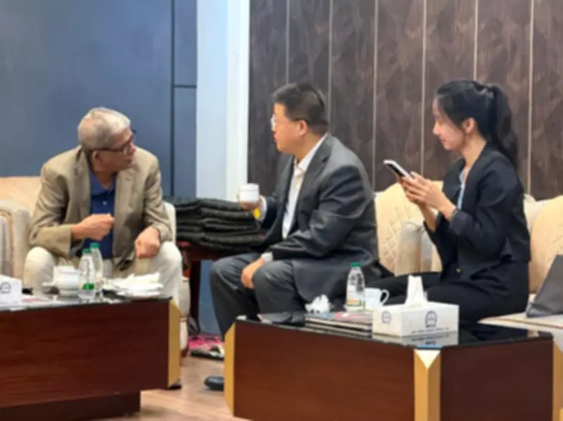 বিএনপি মহাসচিব মির্জা ফখরুল ইসলাম আলমগীরের চীন সফর শুরু