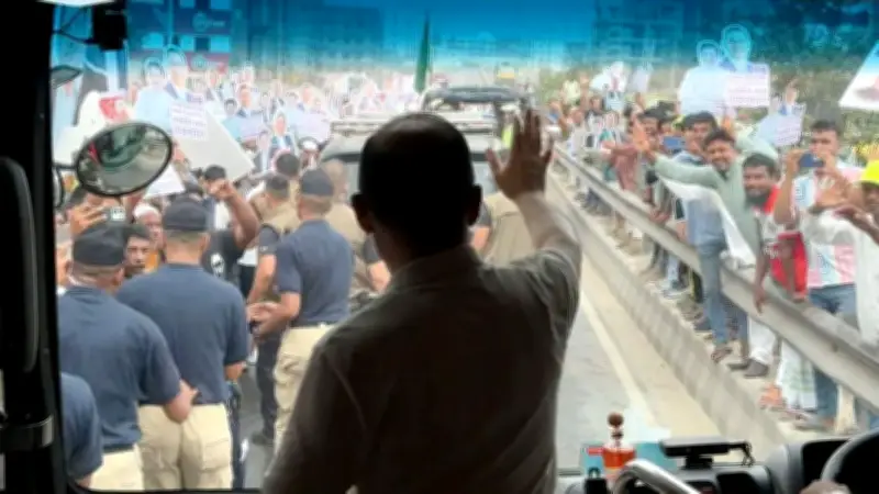 বগুড়ায় প্রধানমন্ত্রী, নীলফামারীতে ডাকাতি, ঢাকায় মেঘলা আকাশ: দেশের বিভিন্ন প্রান্তের খবর