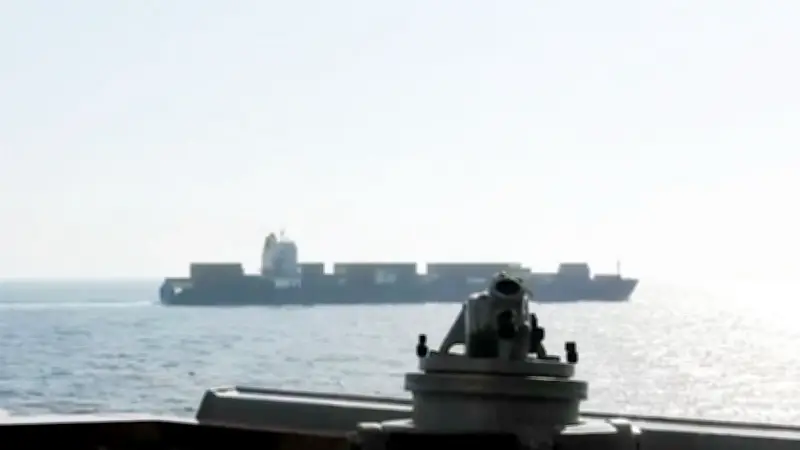 বগুড়া সফরে প্রধানমন্ত্রী, নীলফামারীতে ডাকাতি ও হরমুজ প্রণালিতে ইরানি জাহাজ জব্দ