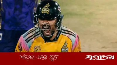 বাবর আজমের সেঞ্চুরিতে কোহলির রেকর্ড ছোঁয়া, পিএসএলে পেশোয়ারের বড় জয়