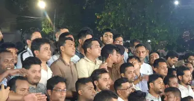 চট্টগ্রাম কলেজে দেয়াল লিখন নিয়ে সংঘর্ষের প্রতিবাদে উত্তাল ঢাকা বিশ্ববিদ্যালয় ক্যাম্পাস