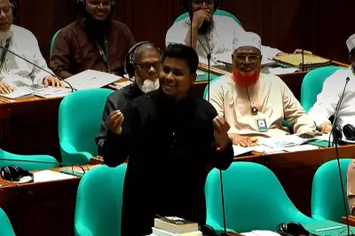 হাসনাত আবদুল্লাহর অভিযোগ: সংসদ সদস্যদের গাড়ি সুবিধা নিয়ে গণমাধ্যমে বিভ্রান্তি ছড়ানো হয়েছে