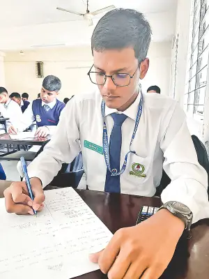 এইচএসসি ইংরেজি ১ম পত্রের প্রশ্নের ধরন ও উত্তর কৌশল