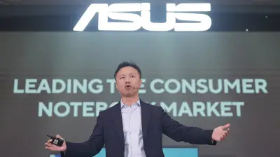 আসুসের সাফল্যের রহস্য: নিজস্ব গবেষণা ও প্রকৌশলী দল