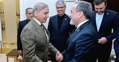 ইরানের পররাষ্ট্রমন্ত্রী পাকিস্তান সফর শেষে যুক্তরাষ্ট্রের আলোচনার প্রস্তুতি