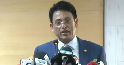 শিক্ষামন্ত্রীর উদ্বেগ: তরুণ সমাজ 'ইনস্ট্যান্ট কফি'র মতো, ধৈর্য ও বিশ্লেষণ ক্ষমতা কমছে