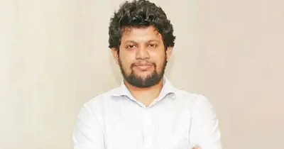 সাবেক উপদেষ্টা মাহফুজ আলম এখন কী করছেন