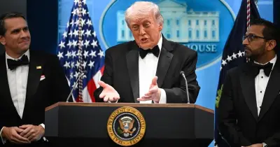 ইশতেহার উদ্ধৃতিতে সাংবাদিকের ওপর ক্ষুব্ধ ট্রাম্প, বললেন 'আমি ধর্ষক নই'