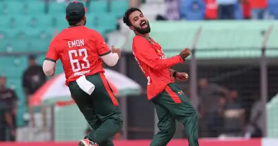 নিউজিল্যান্ডের বিপক্ষে ঘুরে দাঁড়াল বাংলাদেশ