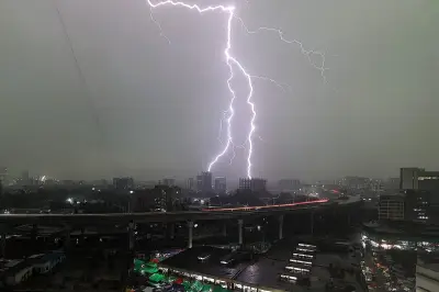 দেশের ৭ জেলায় বজ্রপাতে ১৪ জনের মৃত্যু, এক দিনে সর্বোচ্চ