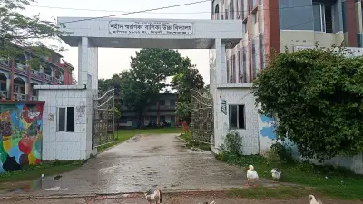 নিকলীতে দুর্যোগপূর্ণ আবহাওয়ায় এসএসসি পরীক্ষা এক ঘণ্টা পিছিয়ে