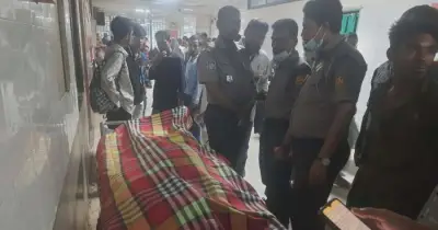 রাজধানীর নিউমার্কেটে অজ্ঞাত ব্যক্তির গুলিতে এক ব্যক্তি নিহত