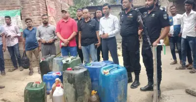 রাজশাহীতে বিপুল পরিমাণ জ্বালানি তেল জব্দ, মোবাইল কোর্টে ব্যবস্থা